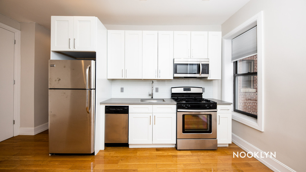 317 Lefferts Ave - Unit: 4B - Photo 8