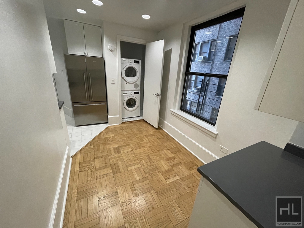 West 79th Street - Photo 5