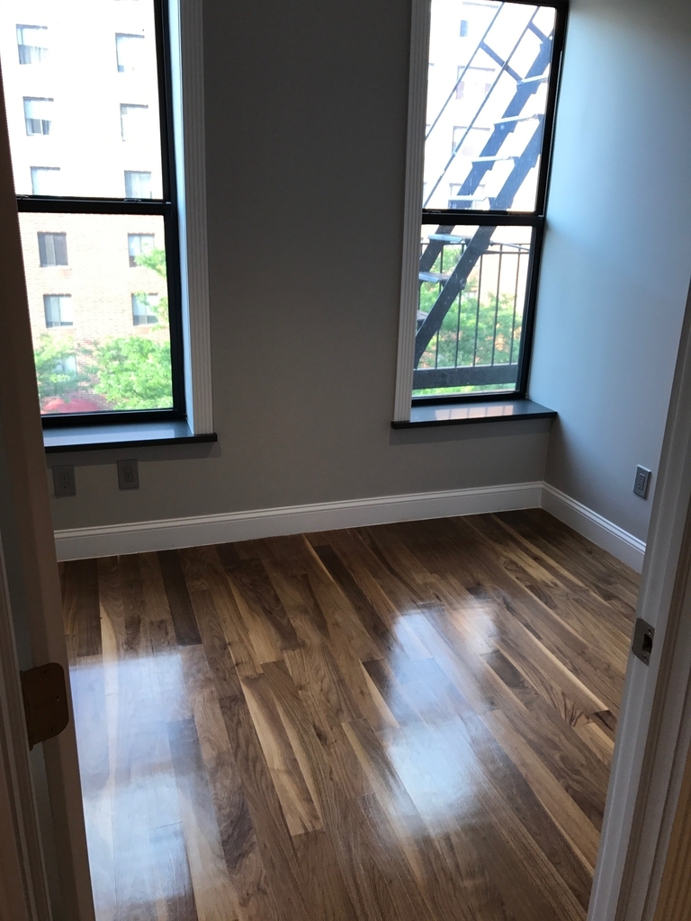 16 East 116th Street - Photo 1