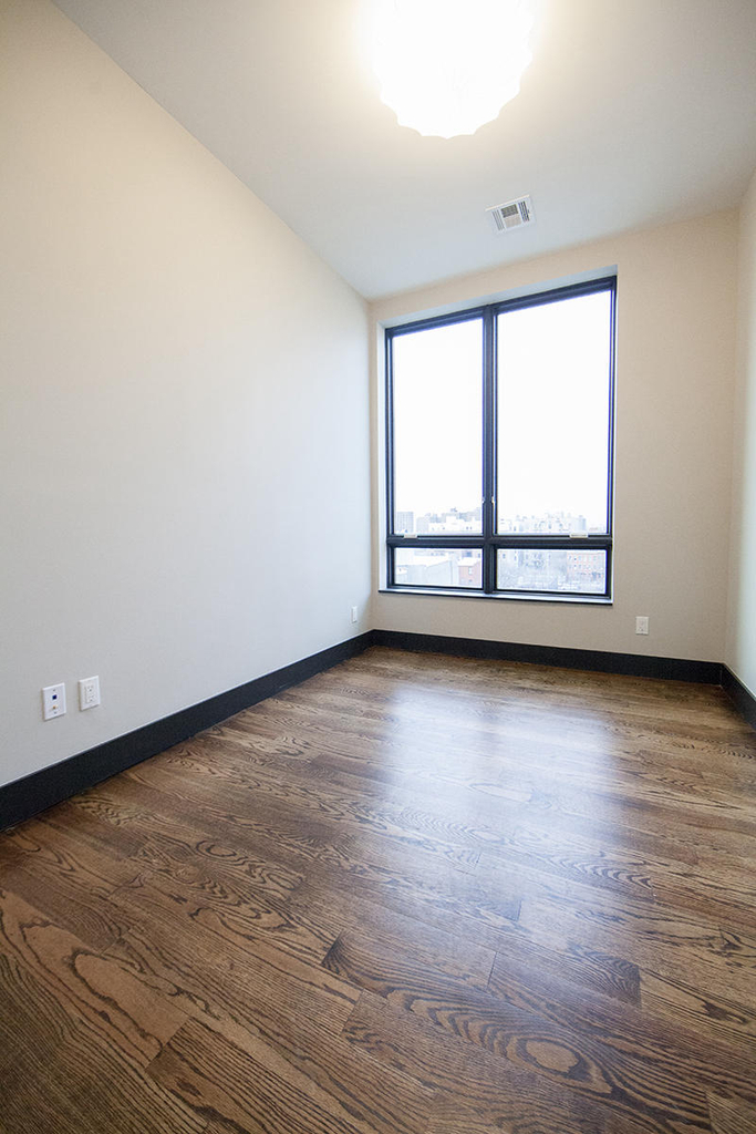 867 Dekalb Avenue - Photo 9