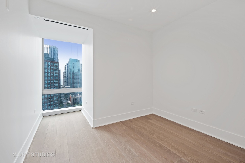 363 East Wacker Drive - Photo 19