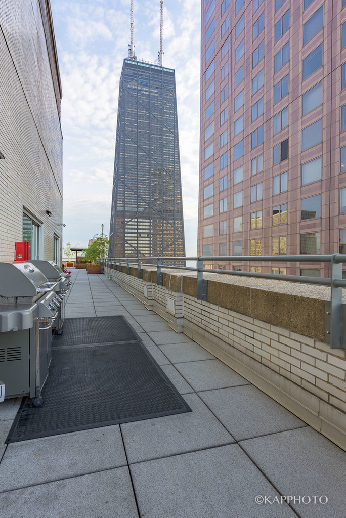 777 North Michigan Avenue - Photo 18