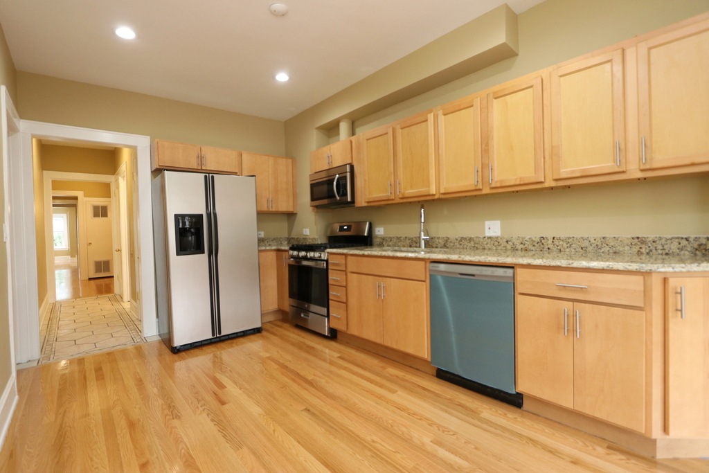 4459 West Wrightwood Avenue - Photo 9