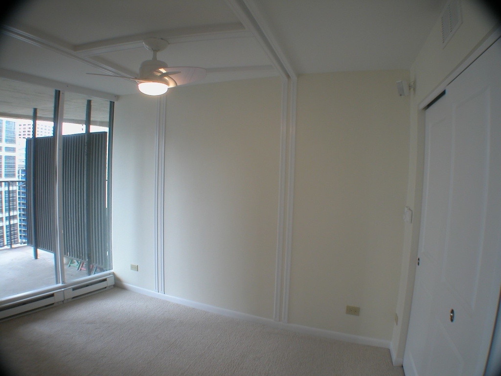 300 North State Street - Photo 9