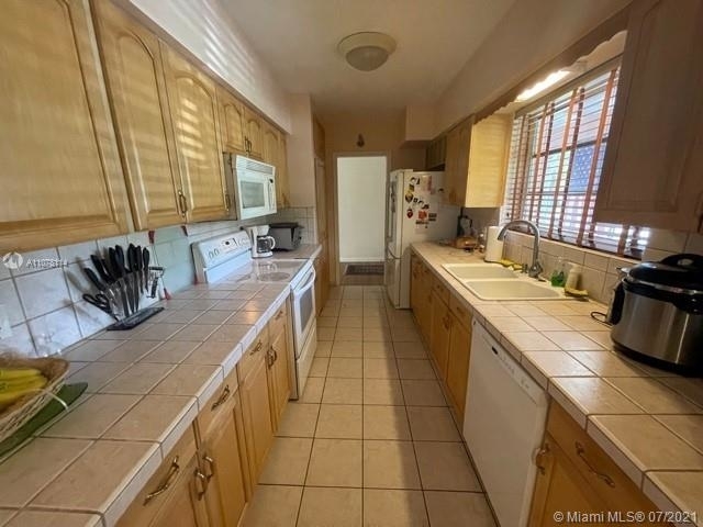 5965 Sw 64th Pl - Photo 6