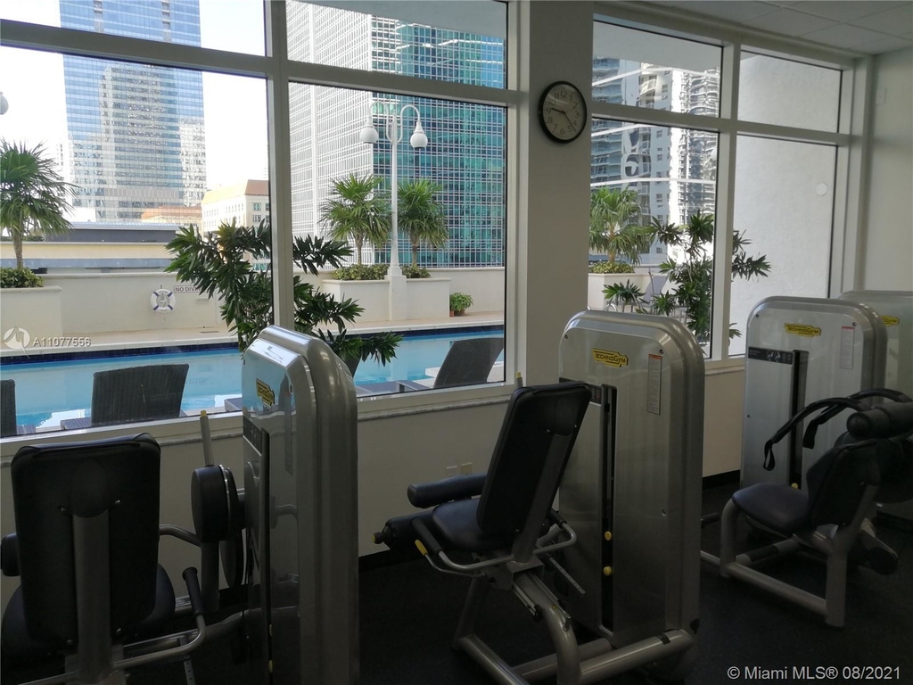 1200 Brickell Bay Dr - Photo 43