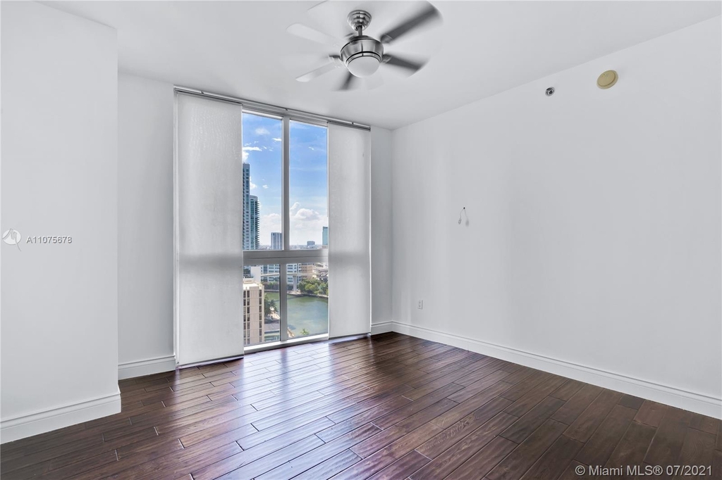 475 Brickell Ave - Photo 32