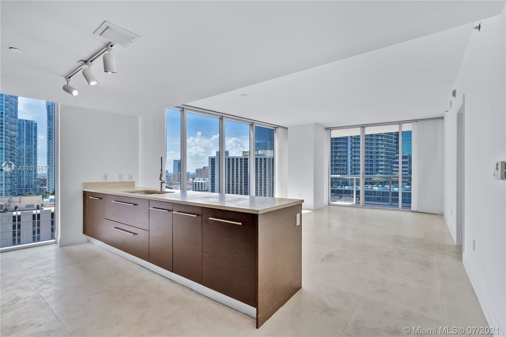 475 Brickell Ave - Photo 12