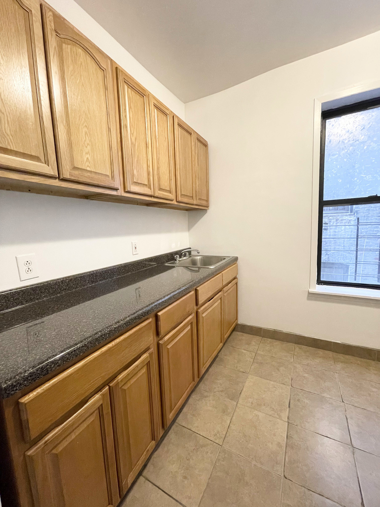 647 West 172nd Street - Photo 4