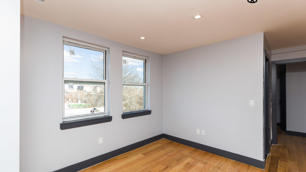 1322 Prospect Pl - Unit: 4B - Photo 6