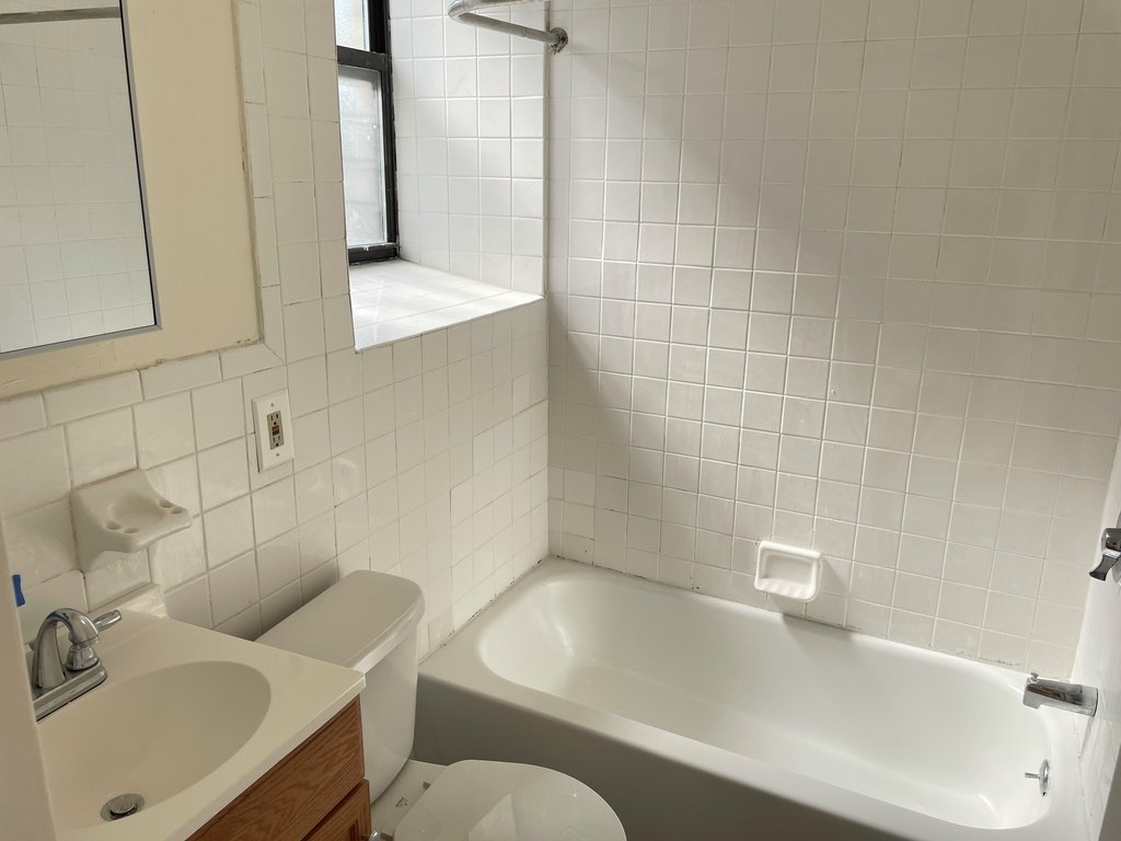 455 East 116th Street - Photo 7