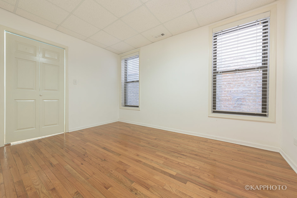 1127 West Argyle Street - Photo 25