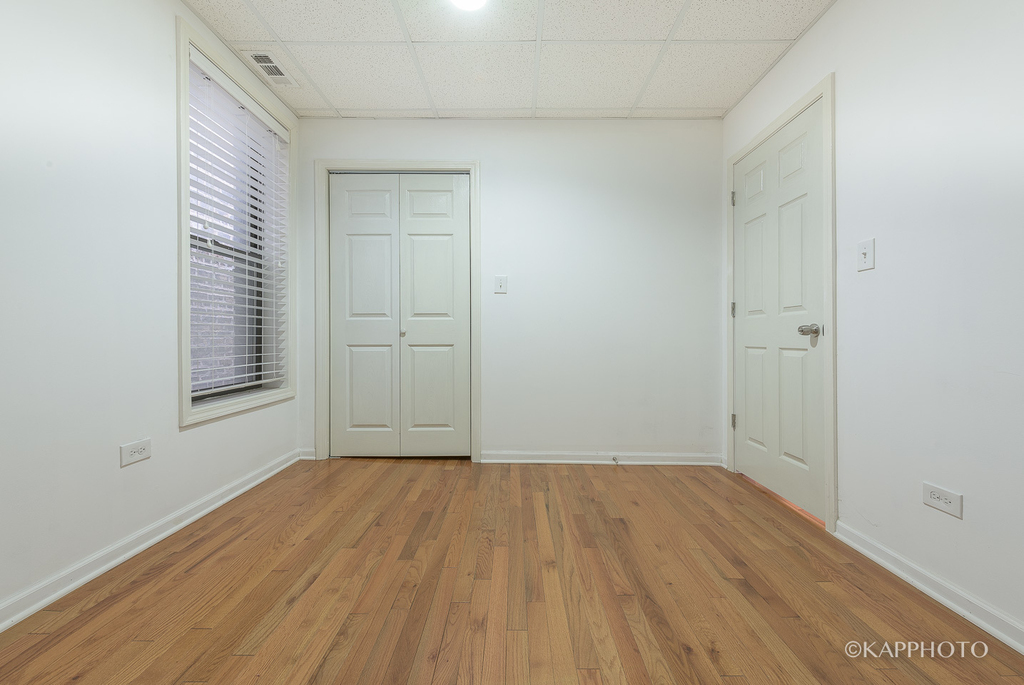 1127 West Argyle Street - Photo 38