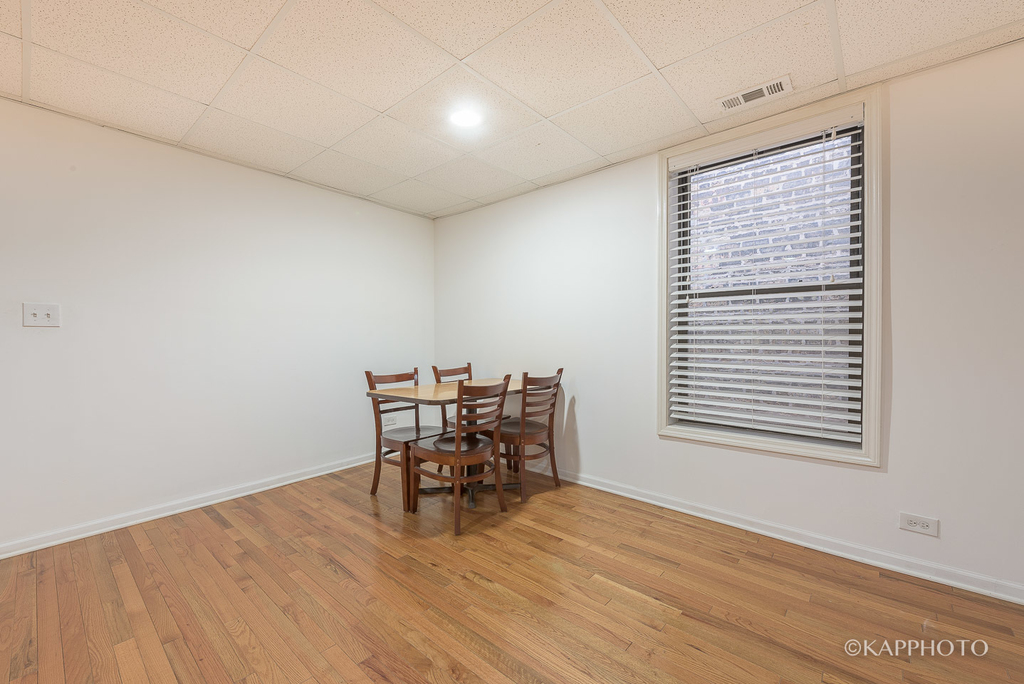 1127 West Argyle Street - Photo 13