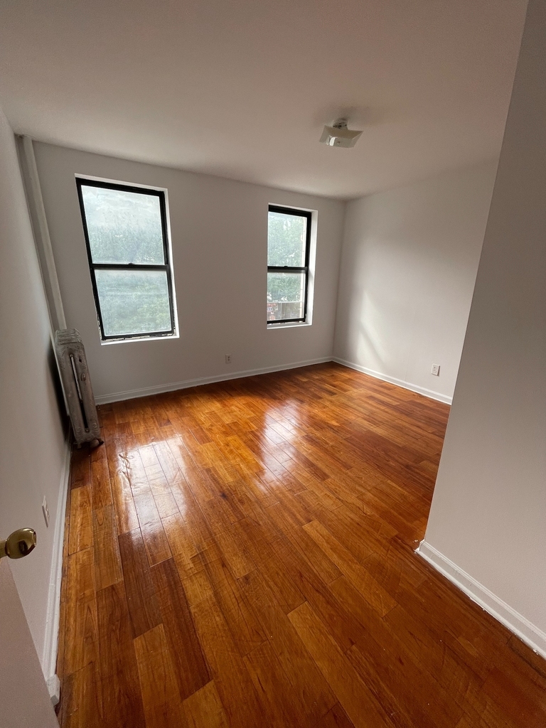 3620 Broadway - Photo 4