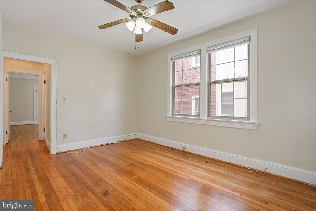 1441 Harvard St Nw #33 - Photo 8