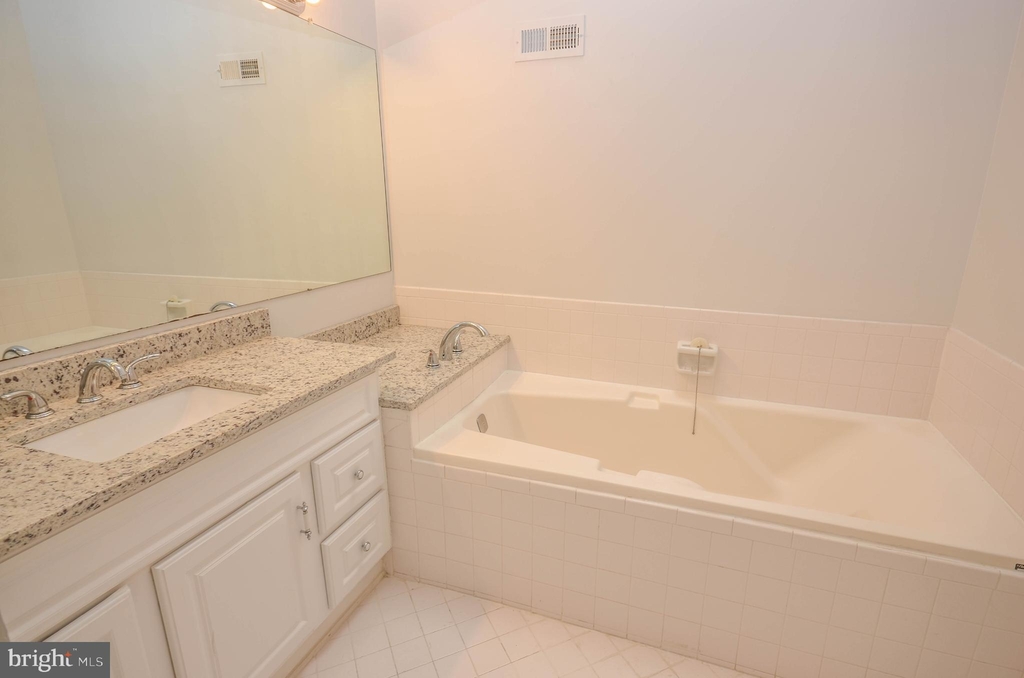 10758 Mist Haven Terrace - Photo 35