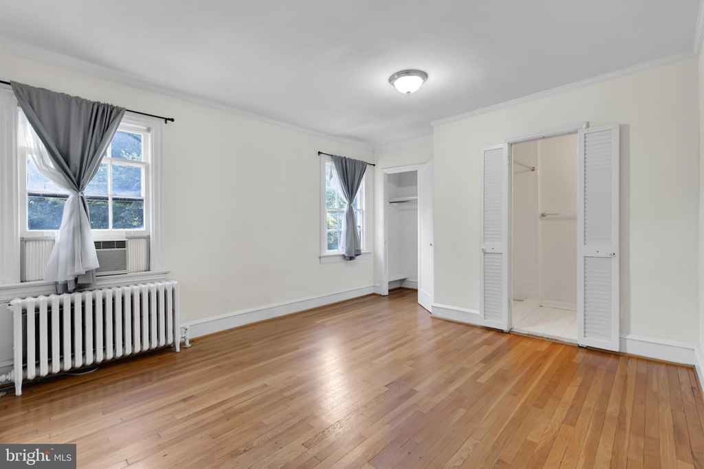 1710 37th Street Nw - Photo 13