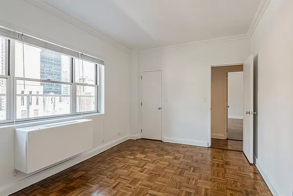 136 East 55th Street - Photo 1