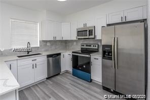 2381 Sw 83rd Ave - Photo 4