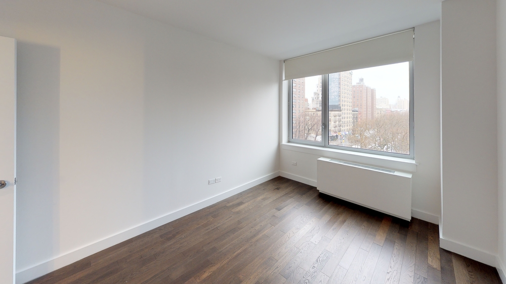 801 Amsterdam Avenue - Photo 13