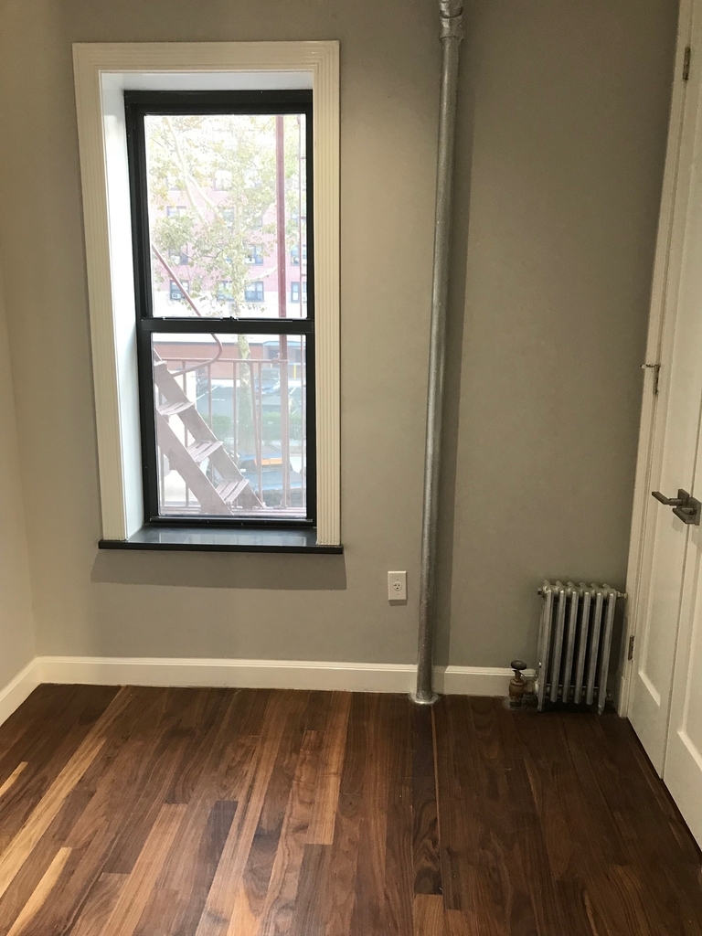 2nd Avenue and E 108th Street - Photo 3