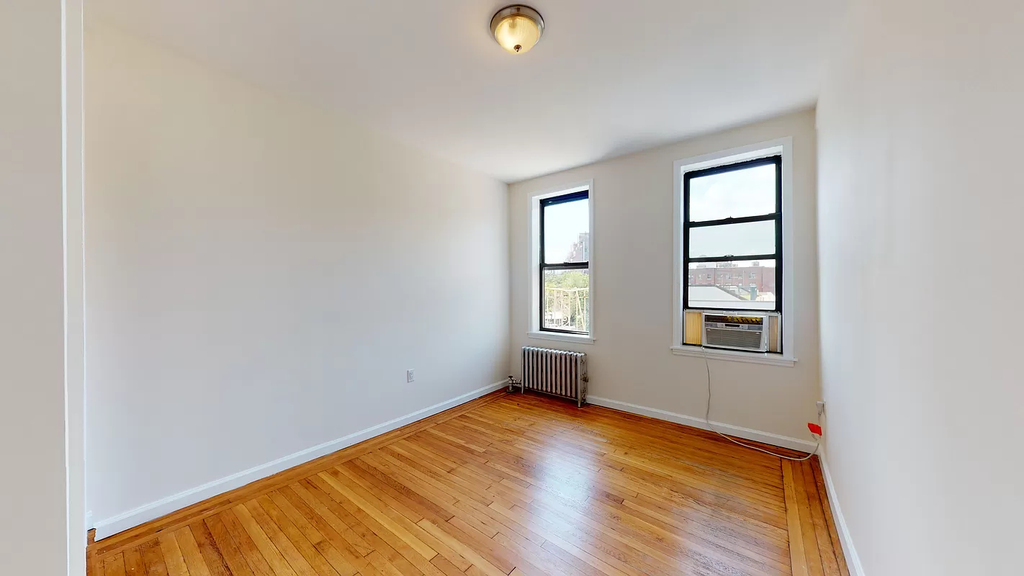 78 West 11th Street - Photo 8