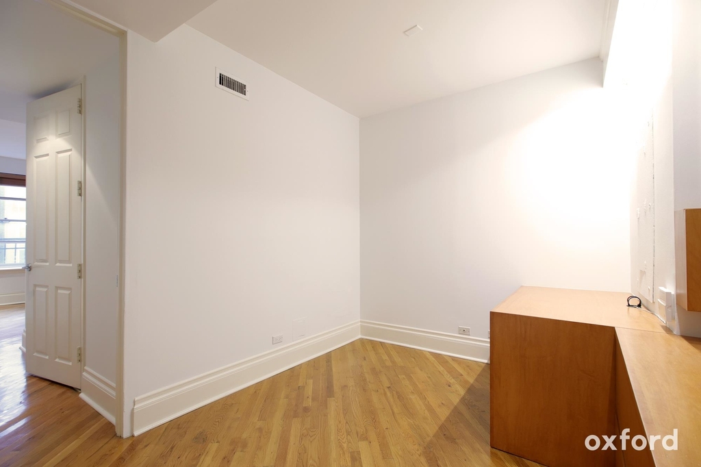 24 West 45th Street - Photo 12