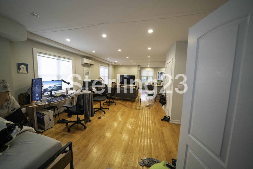 23-29 32nd Street - Photo 2