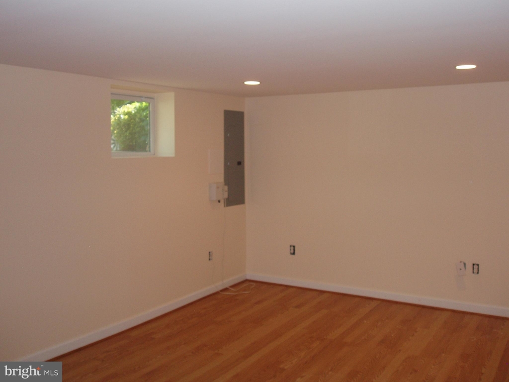 6409 Stoneham Road - Photo 12