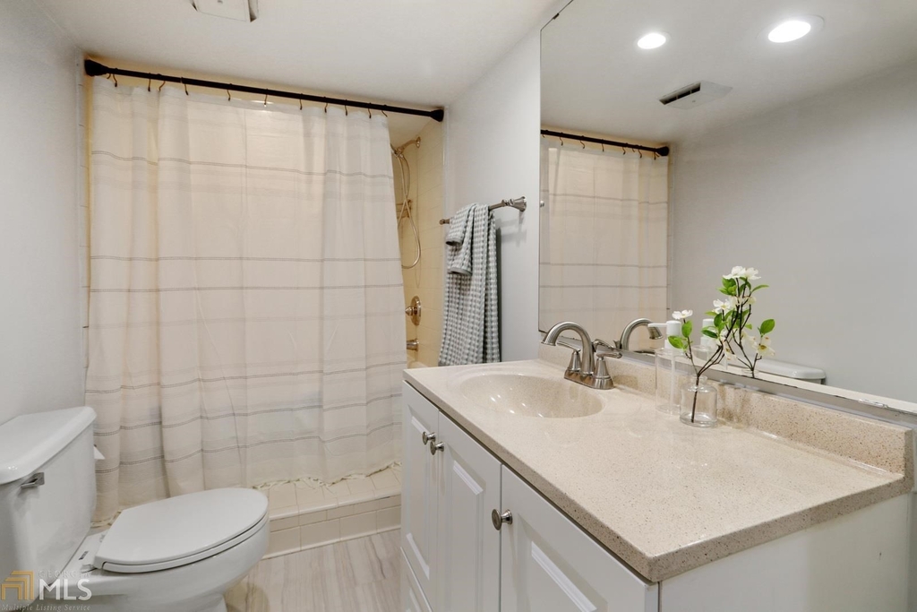 1078 Piedmont Ave  ##105 - Photo 17