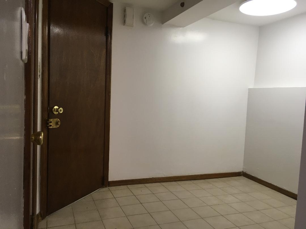 427 East 3rd Street - Photo 5
