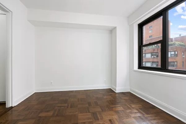 405 East 56th Street - Photo 2