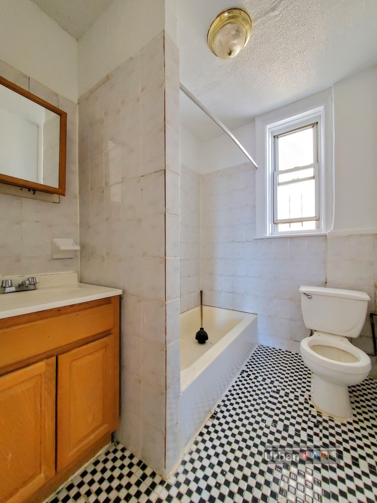 2201 Cortelyou rd - Photo 11