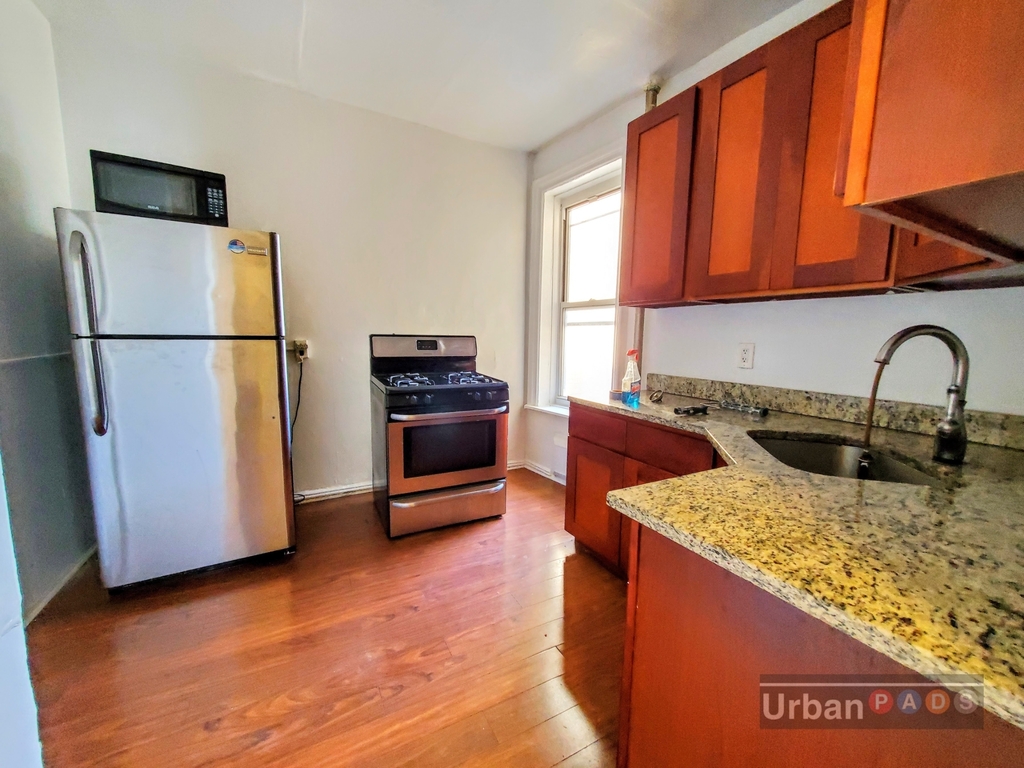 2201 Cortelyou rd - Photo 1