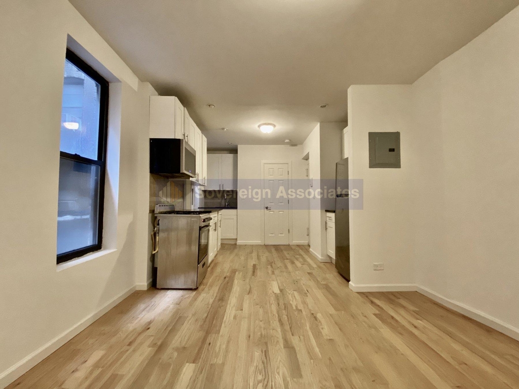 1270 First Avenue - Photo 0