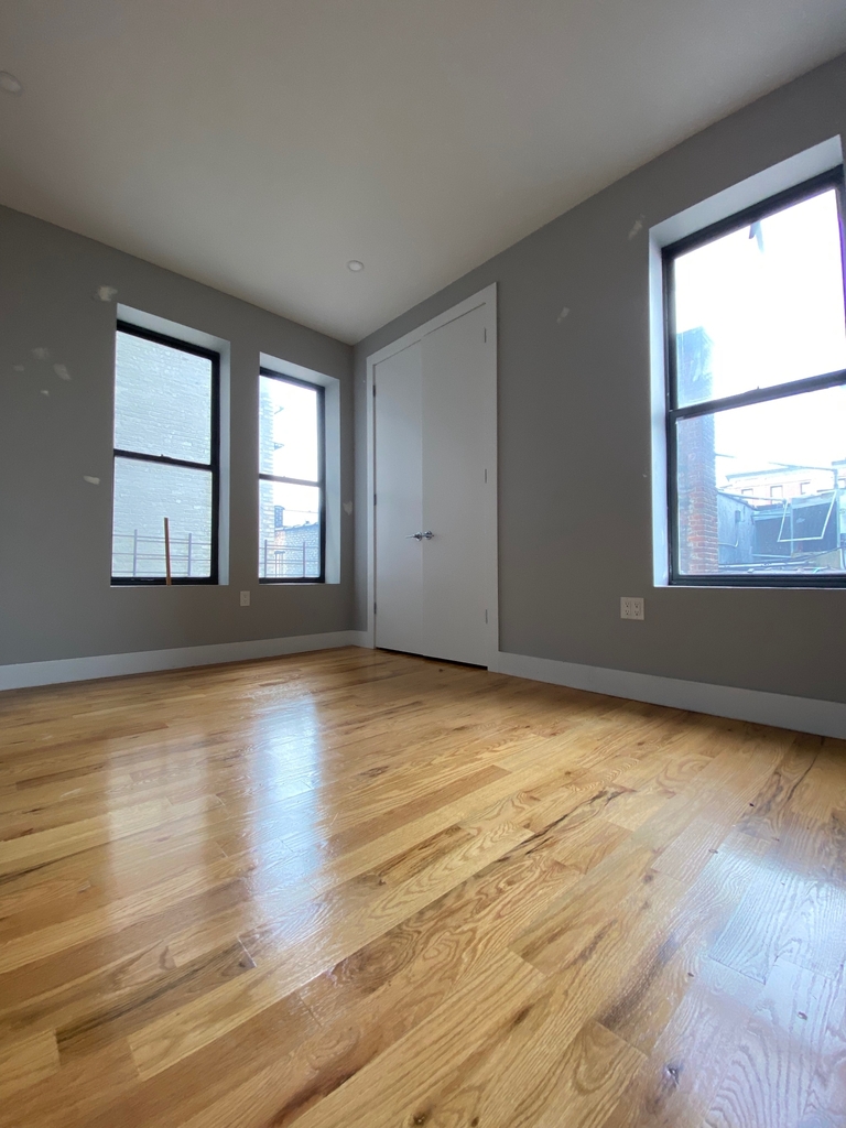 661 West 180th Street - Photo 7