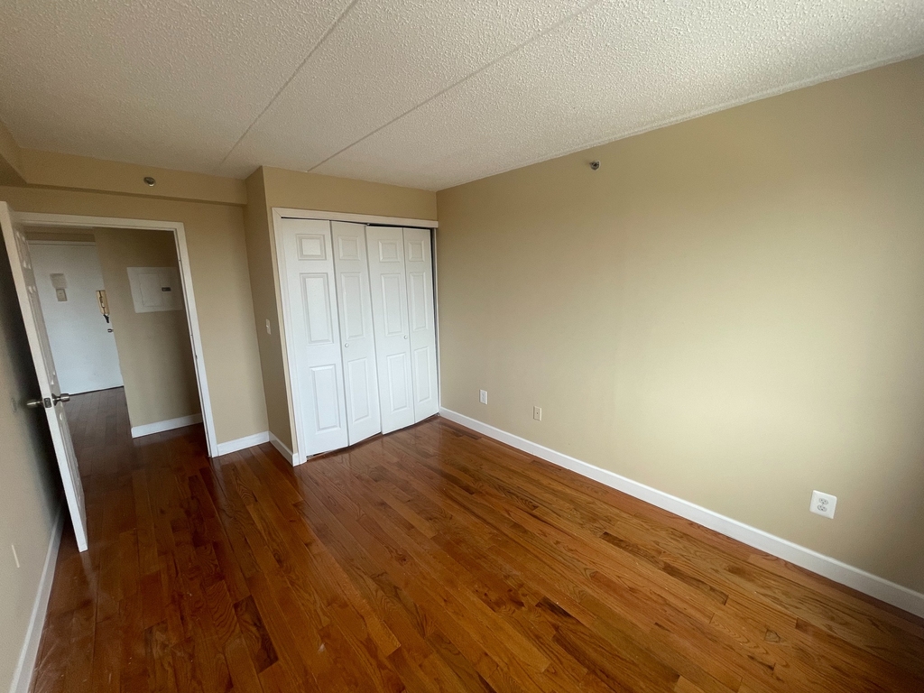 14-56 31st Drive - Photo 11