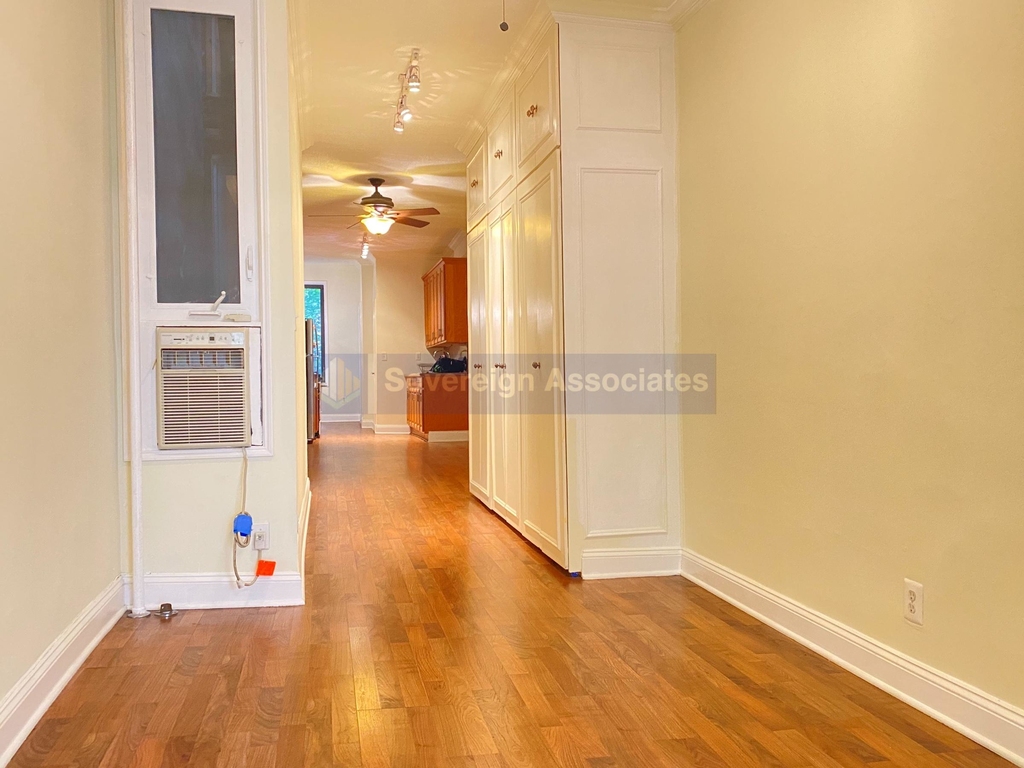 516 East 84th Street - Photo 8