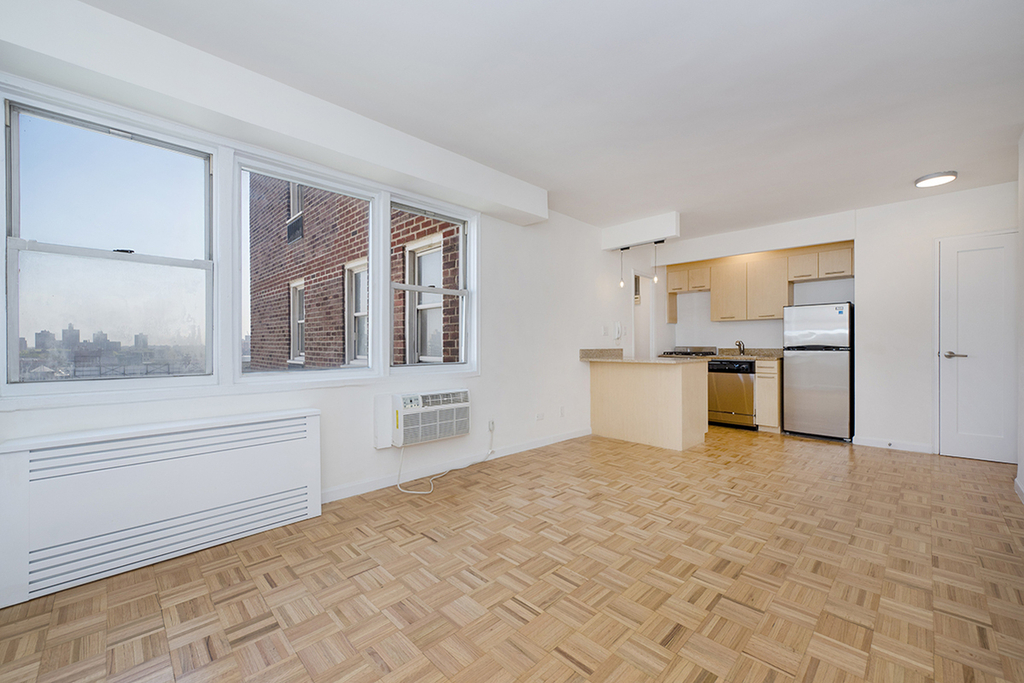 60 West 142nd Street - Photo 2