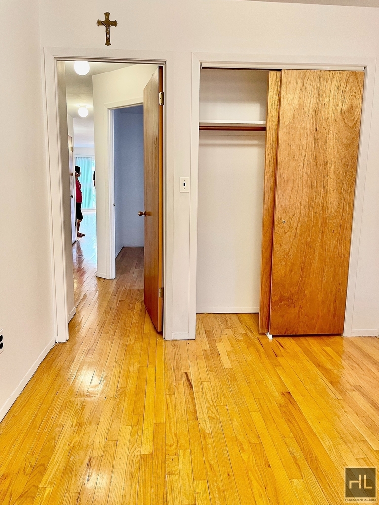 219 Bay 44 Street - Photo 8