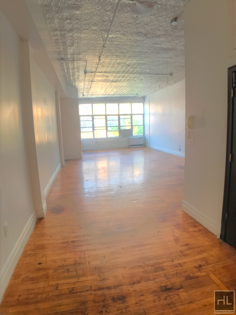 1087 Flushing Avenue - Photo 4