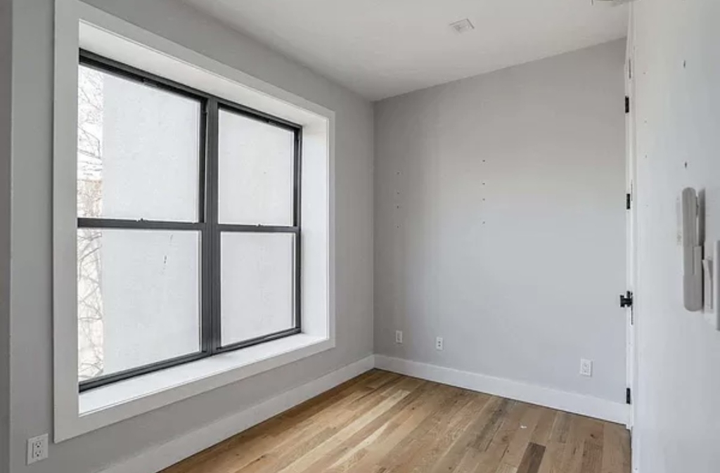 717 Dekalb Avenue - Photo 9