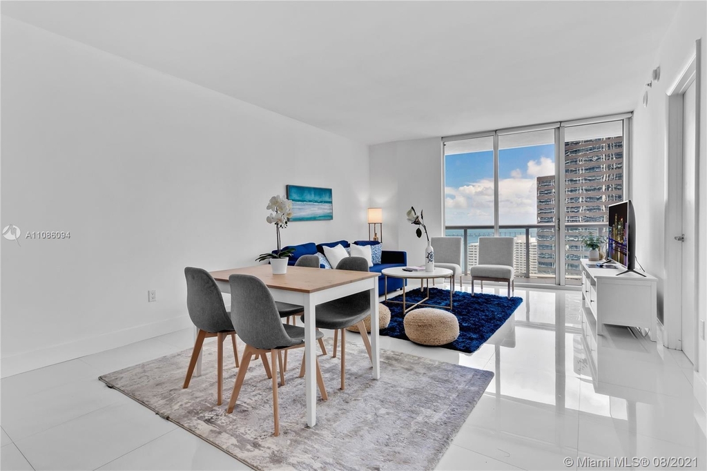 485 Brickell Ave - Photo 11