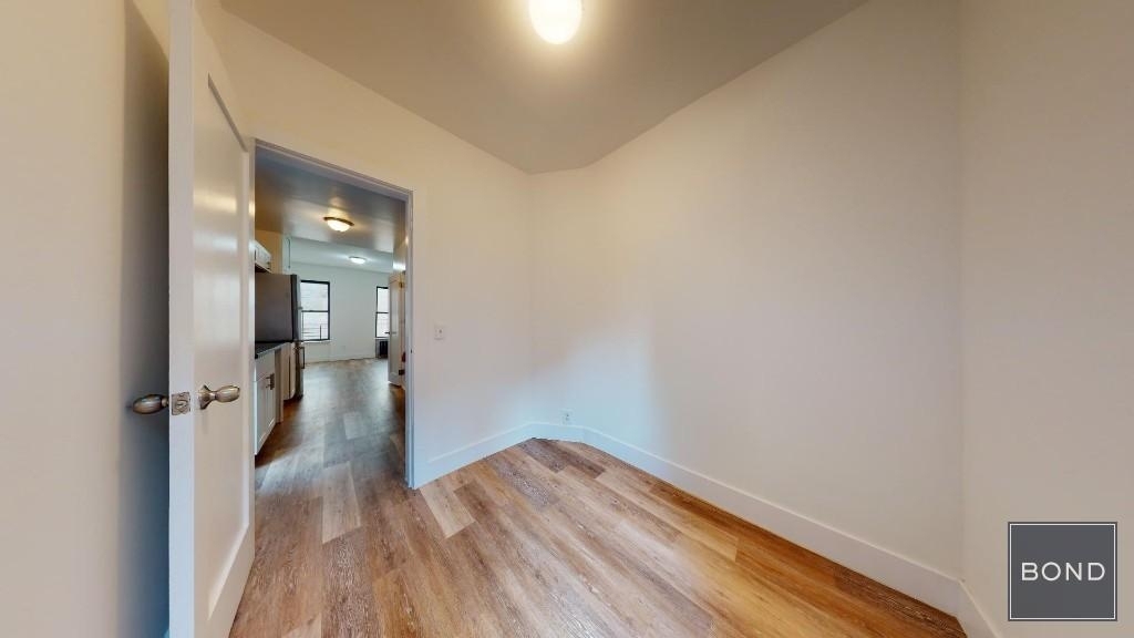 592 Amsterdam Ave. - Photo 4