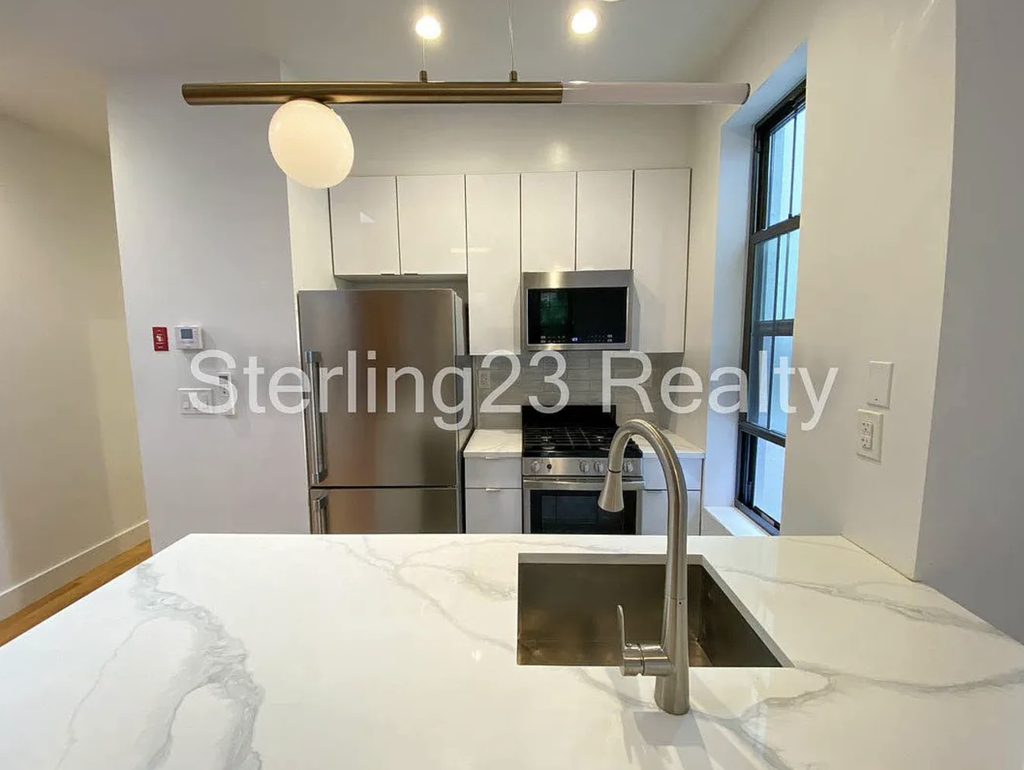 22-62 28th Street - Photo 3