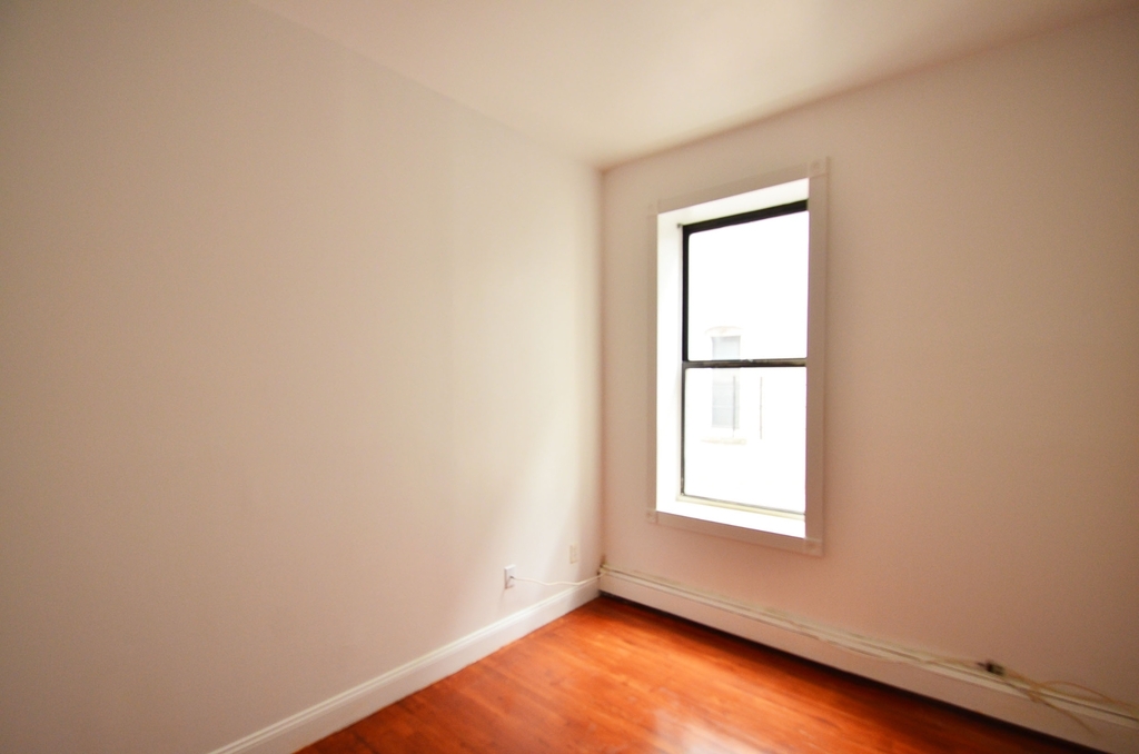 521 West 180th Street - Photo 3