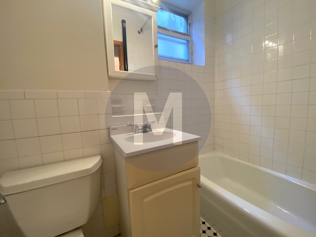 341 East 76th Street - Photo 7
