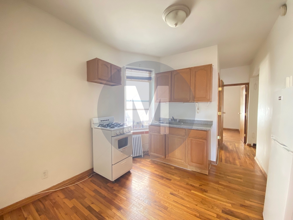 341 East 76th Street - Photo 5