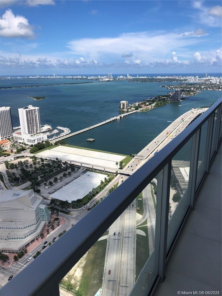 1100 Biscayne Blvd - Photo 13